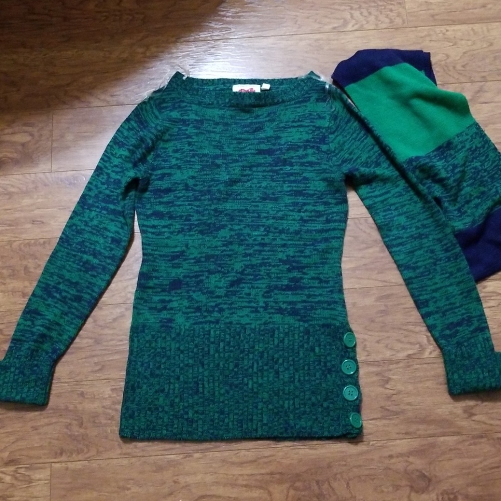 Sweater with matching scarf